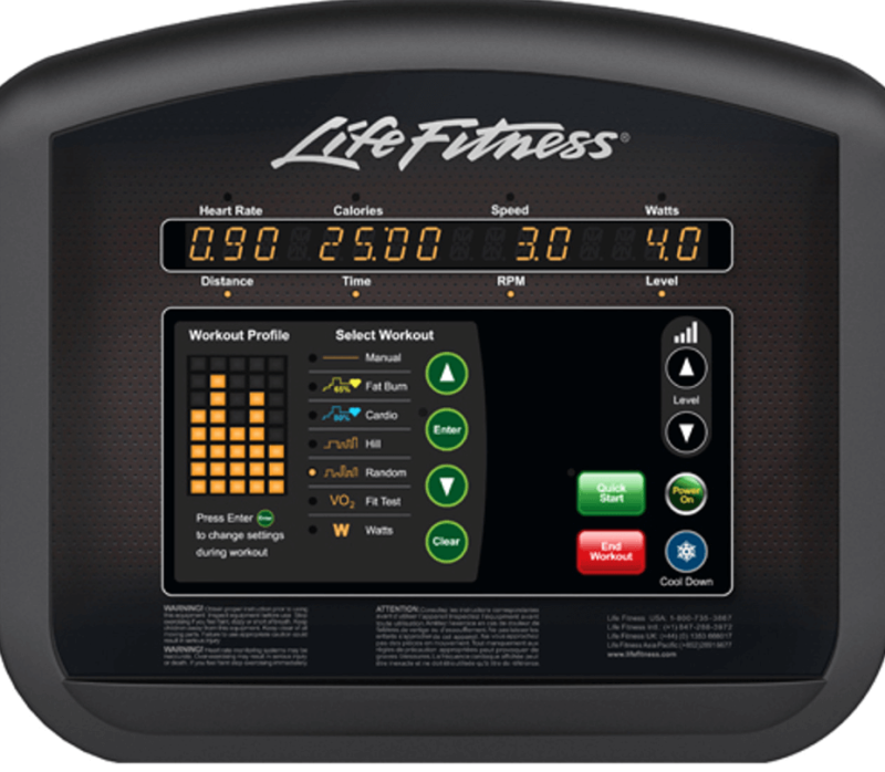 Life Fitness Activate Sērijas Eliptiskais Trenažieris ar Activate sērijas konsoli