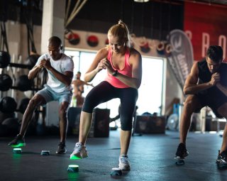 Iepazīsti BlazePod reakcijas treniņa sistēmu un padari treniņus jautrākus