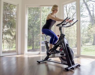 KĀ IZVĒLĒTIES LABĀKO VELOTRENAŽIERI SAVĀM MĀJĀM